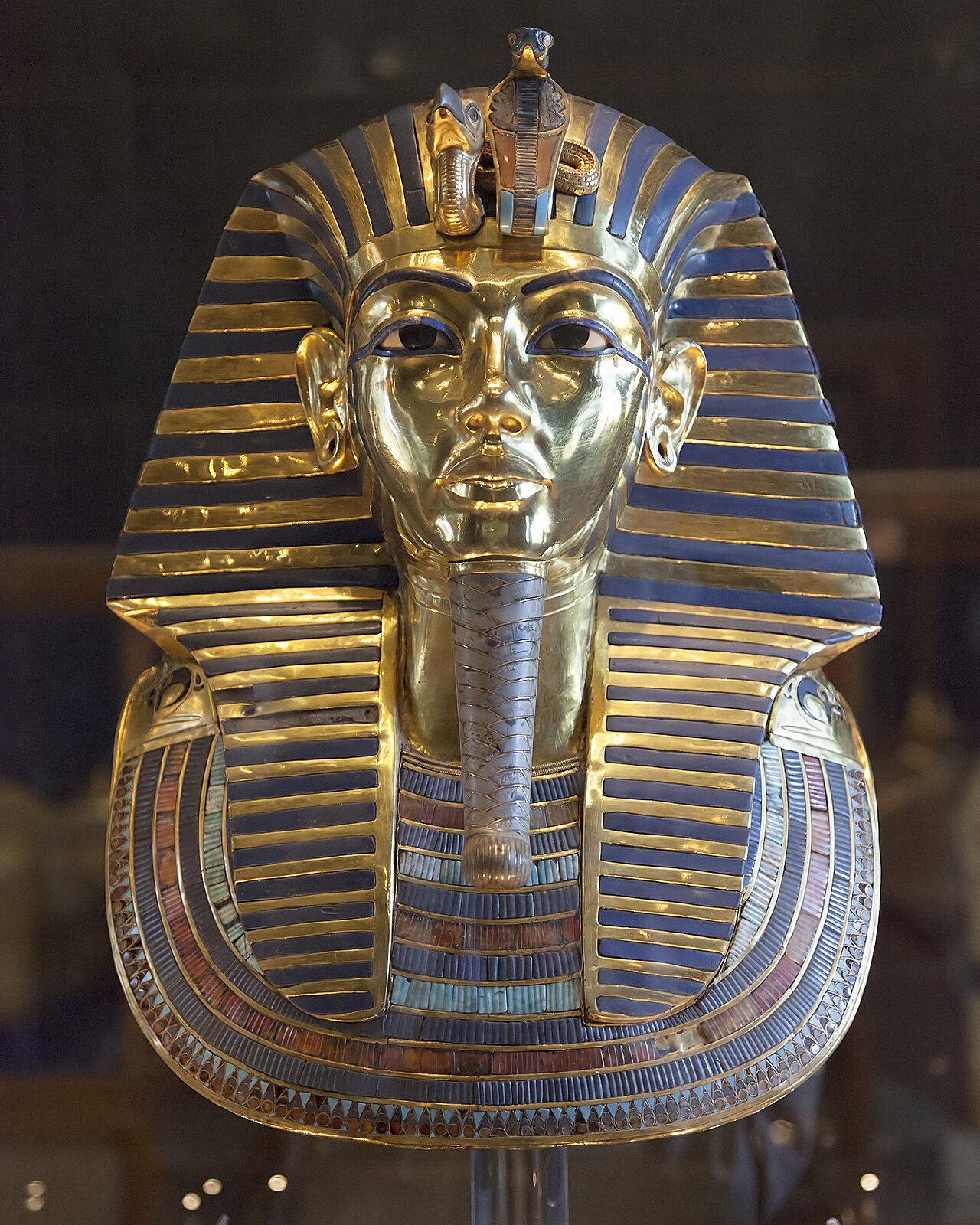 The Funerary Mask of King Tutankhamun 💛